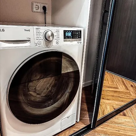 Vanagupe West Soft Pearl & Free Parking *